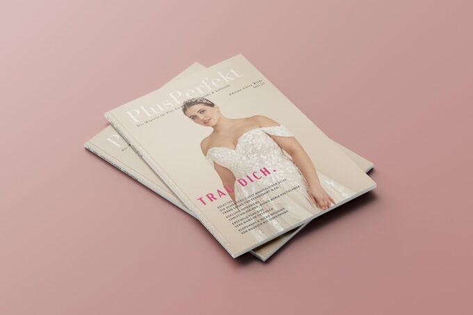 Ein Magazincover mit einem Hochzeitskleid darauf.