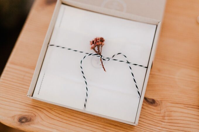Kleine Hochzeitsgeschenke – 10 tolle Ideen für ein unvergessliches Geschenk