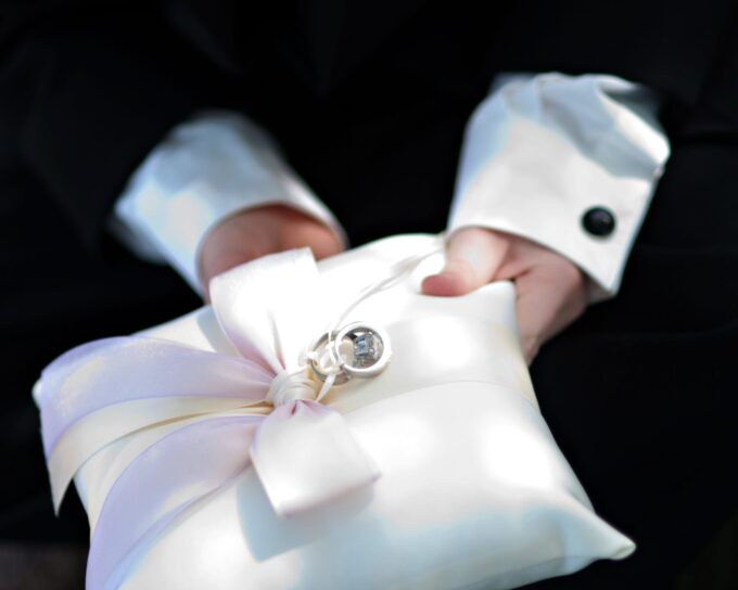 5 entscheidende Schritte für Ringträger*innen: Glanzpunkt jeder Hochzeit  