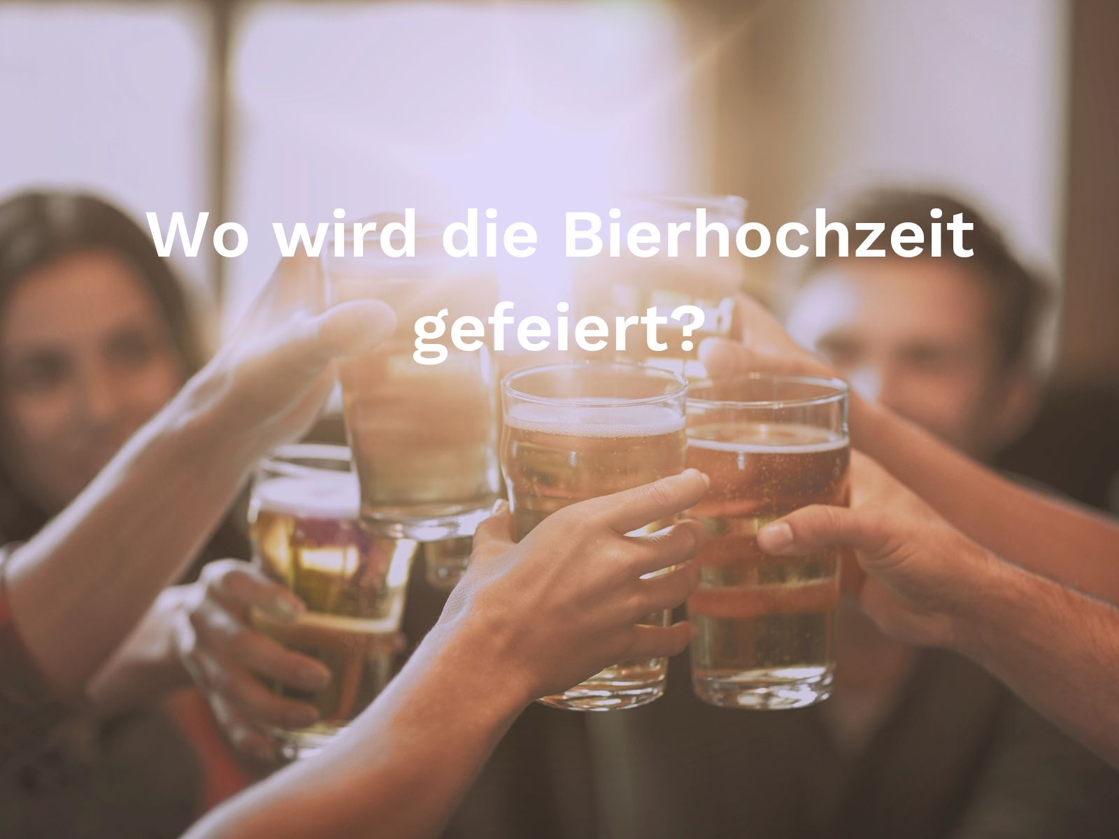 In diesem Bild wird der Zauber des Anstoßens mit Bier eingefangen – ein Augenblick der Freundschaft und des gemeinsamen Genusses.